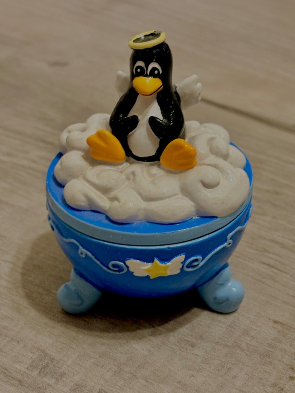 Y2K Vintage Claires Penguin w Halo Trinket Box Angel Wings Secret Wishes 2006